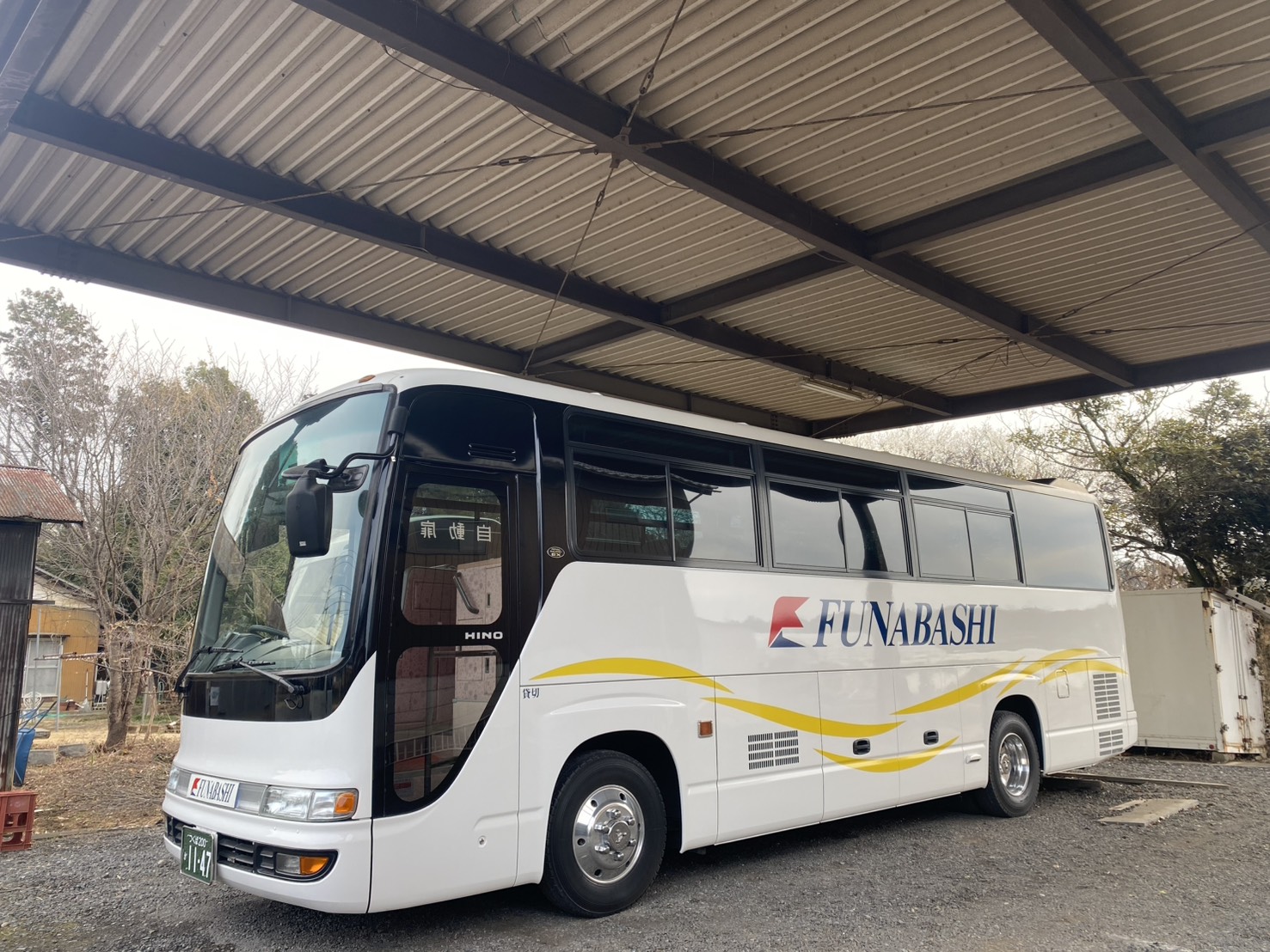 中型バス 28名乗り