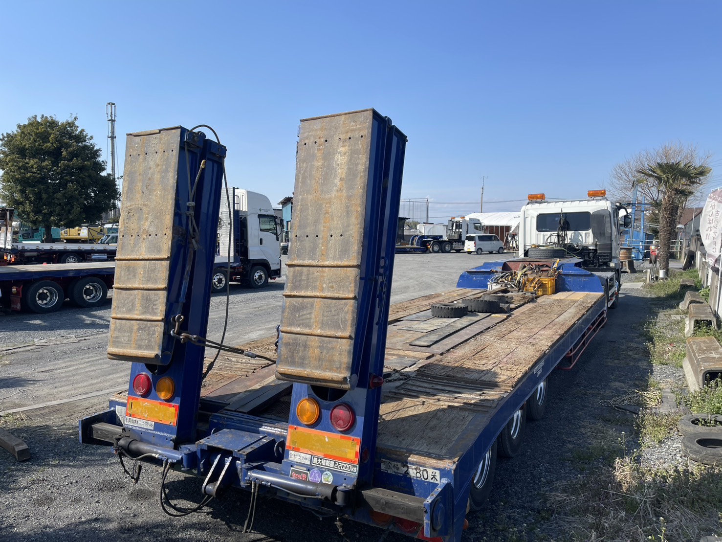 大型トレーラー 台車③ 最大積載量22,000kg ロングデッキ